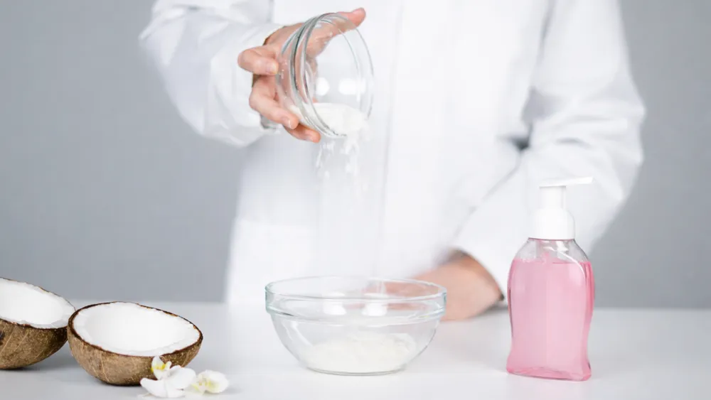 Personal care ingredients with a powder dispenser used in a beauty product demo
